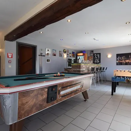 Tatil Evi Pleasant Holiday With Sauna And Jacuzzi In Courtil *